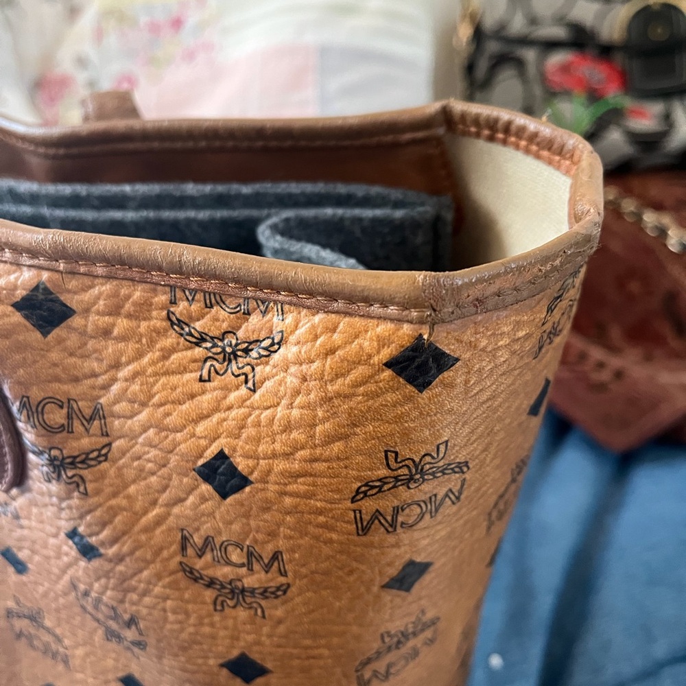 2 for Authentic MCM Cognac Visetos Tote and  new felt organizer - Picture 10 of 15